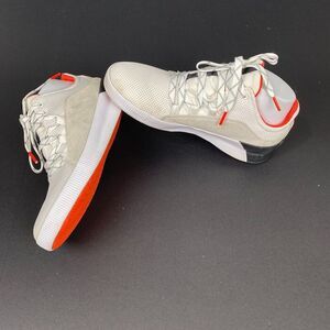 Sorel NL4090365 Waterproof Sneakers Ladies Waterproof Comfort Athletic Size 8